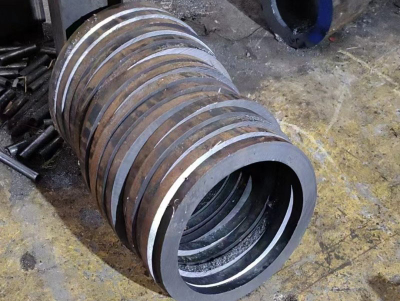 文山30CrMo无缝钢管切割